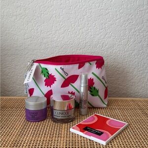 Clinique Smart Floral Cosmetic Bag with Skincare Set Compact Mirror 5pcs